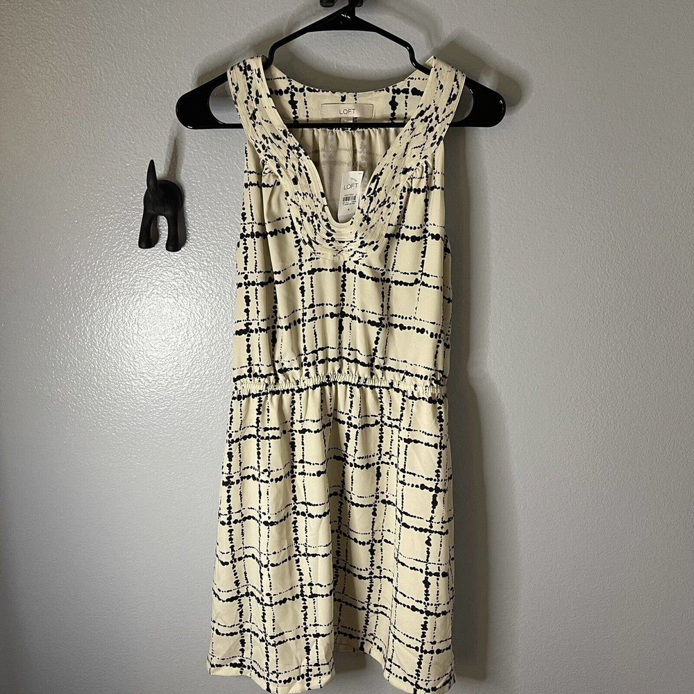 Loft Beige Dress w/Black Geometric Design Light Weight Lined Sz 4 NWT